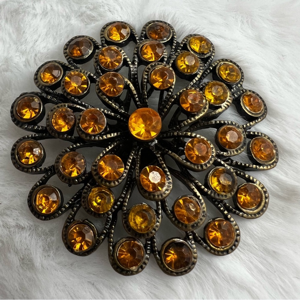 Vintage Sunburst Yellow/Orange Coloured Rhinestone Brooch